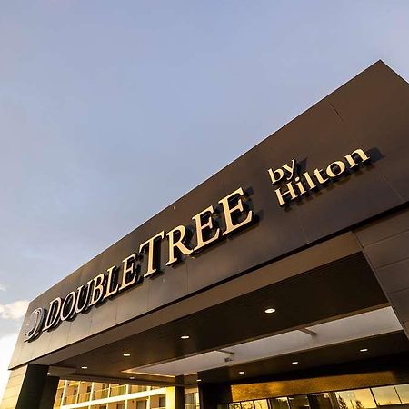 Doubletree By Hilton Calgary North Hotell Exteriör bild