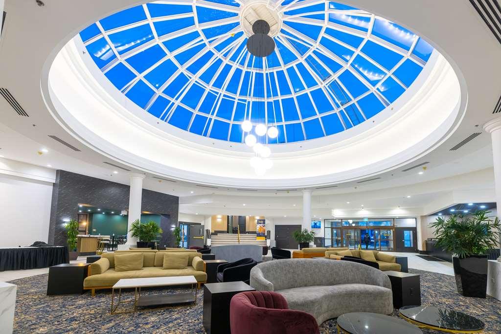 Doubletree By Hilton Calgary North Hotell Exteriör bild