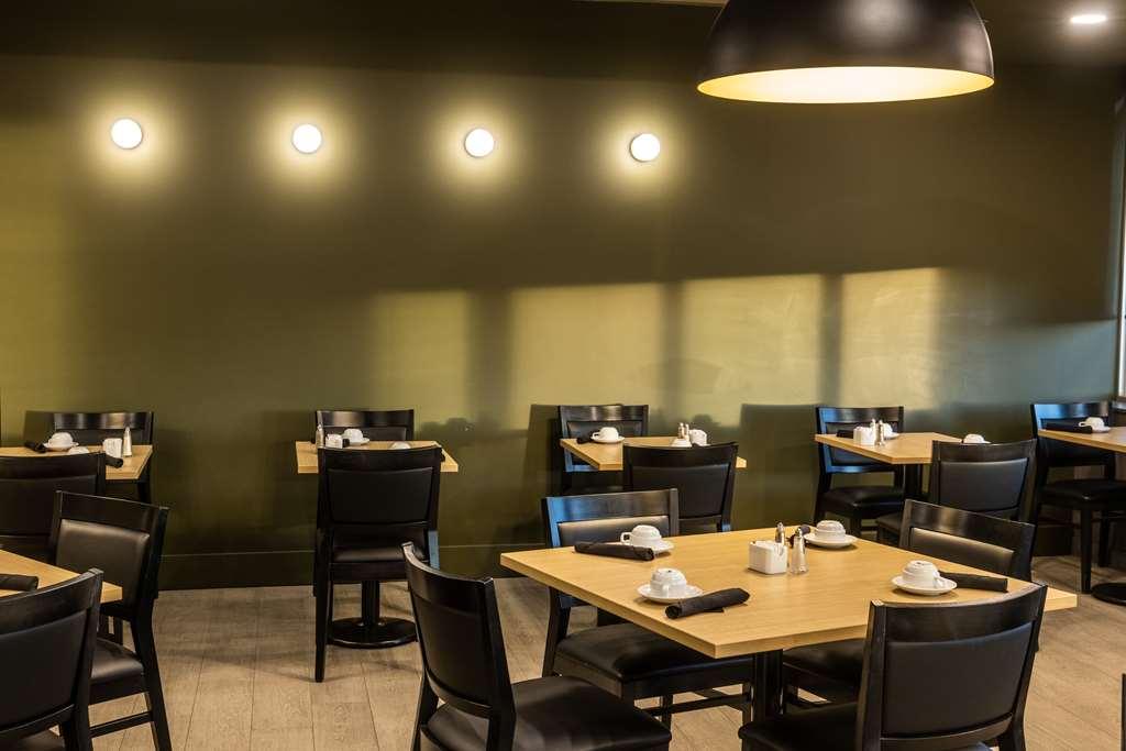 Doubletree By Hilton Calgary North Hotell Restaurang bild