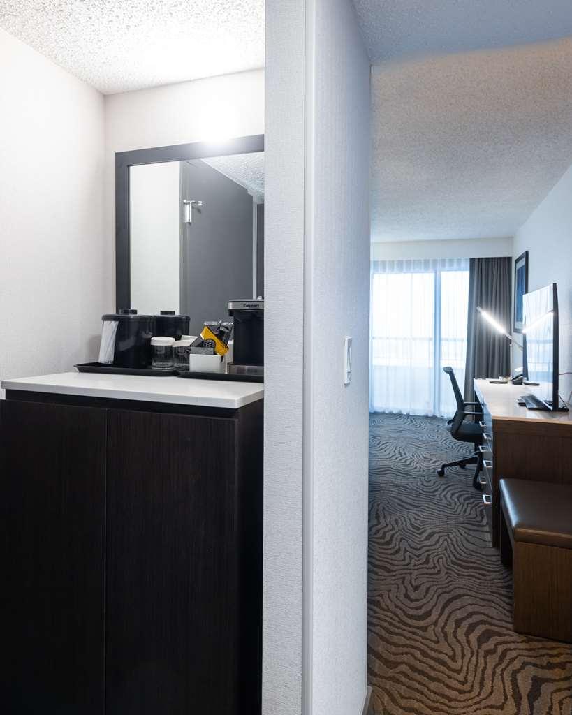 Doubletree By Hilton Calgary North Hotell Rum bild